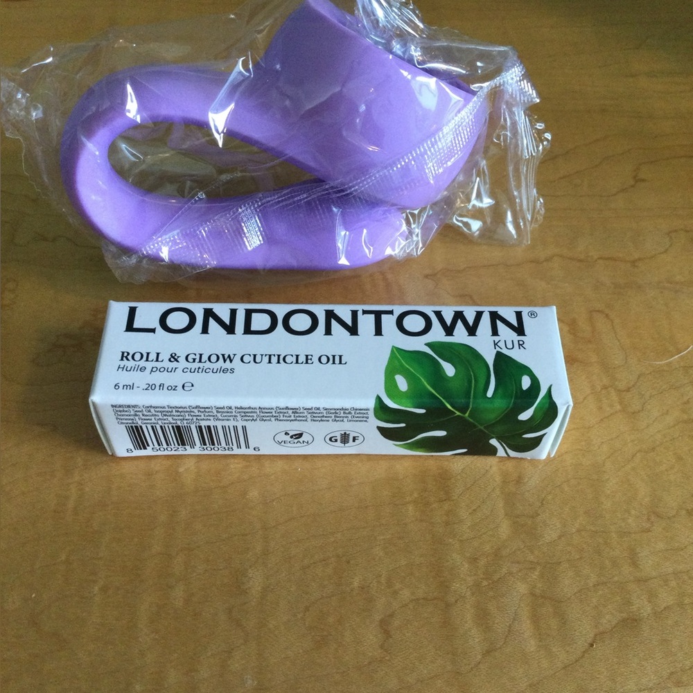 LONDONTOWN Set - NIB - Picture 2 of 4